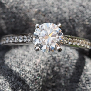 Samantha diamond ring