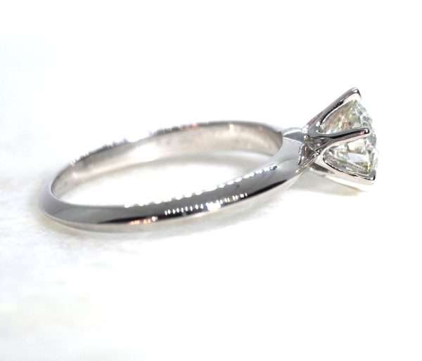 Diamond Ring 18k Gold Solitaire Ring near 1 carat